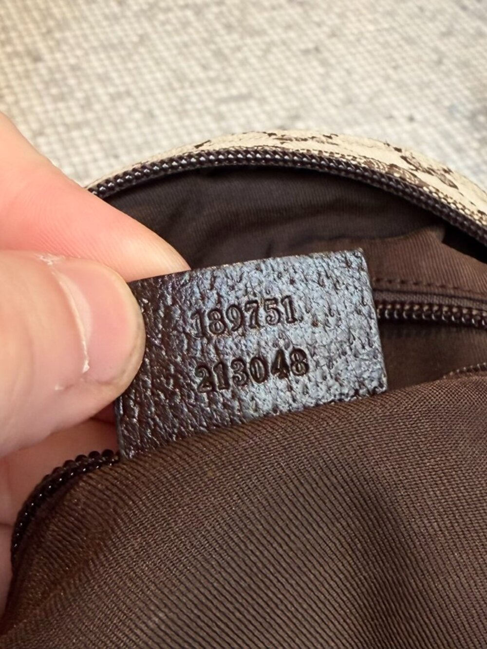 Gucci Beige GG Canvas Sherry Line Messenger Bag - Picture 13 of 15